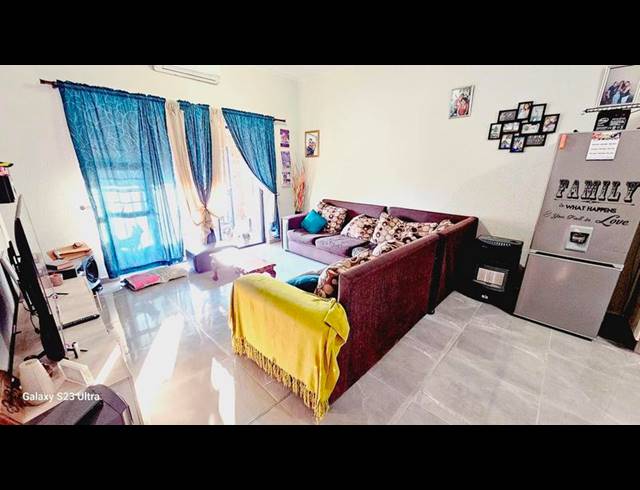 2 BEDROOM APARTMENT FOR SALE IN CASTLEVIEW